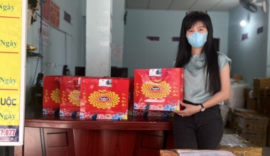 TẶNG QUÀ TRUNG THU